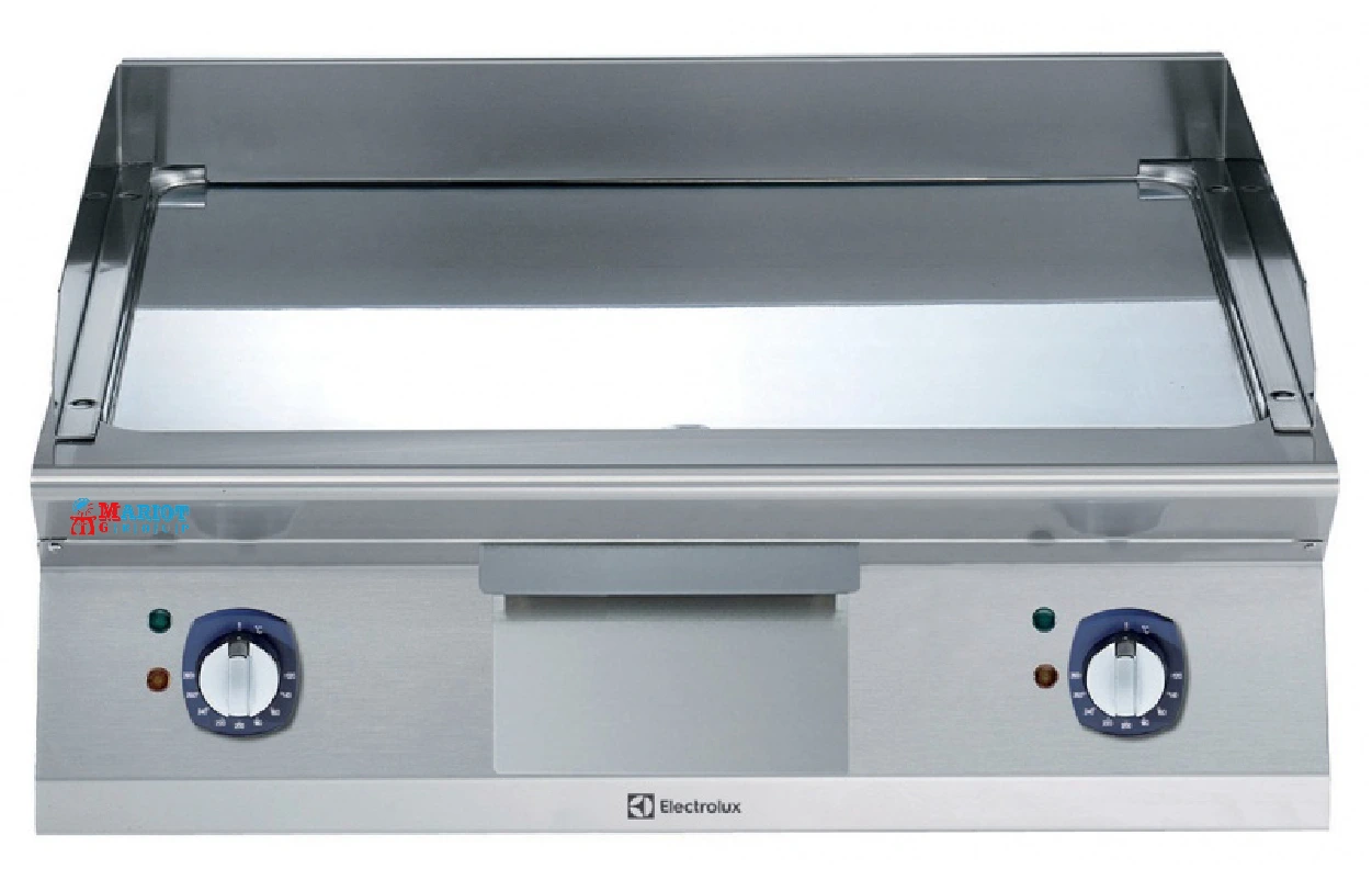 Fry-Top-Smooth-Polished-Chrome-Sloped-Plate-Electric Fry Top Smooth + Ribbed Polished Chrome Plate - Gas